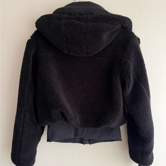 Alo Yoga Foxy Sherpa Jacket - Picture 4 of 5
